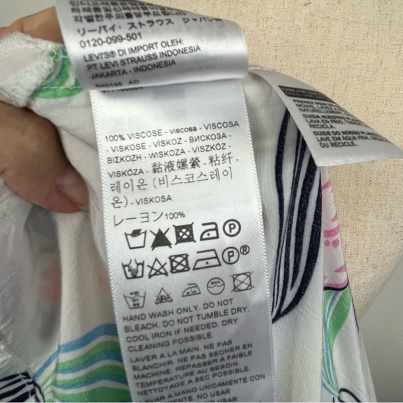 Levi Mahina Tropical Print. Short Sleeve Button Down. Pink White. XS - Picture 11 of 11